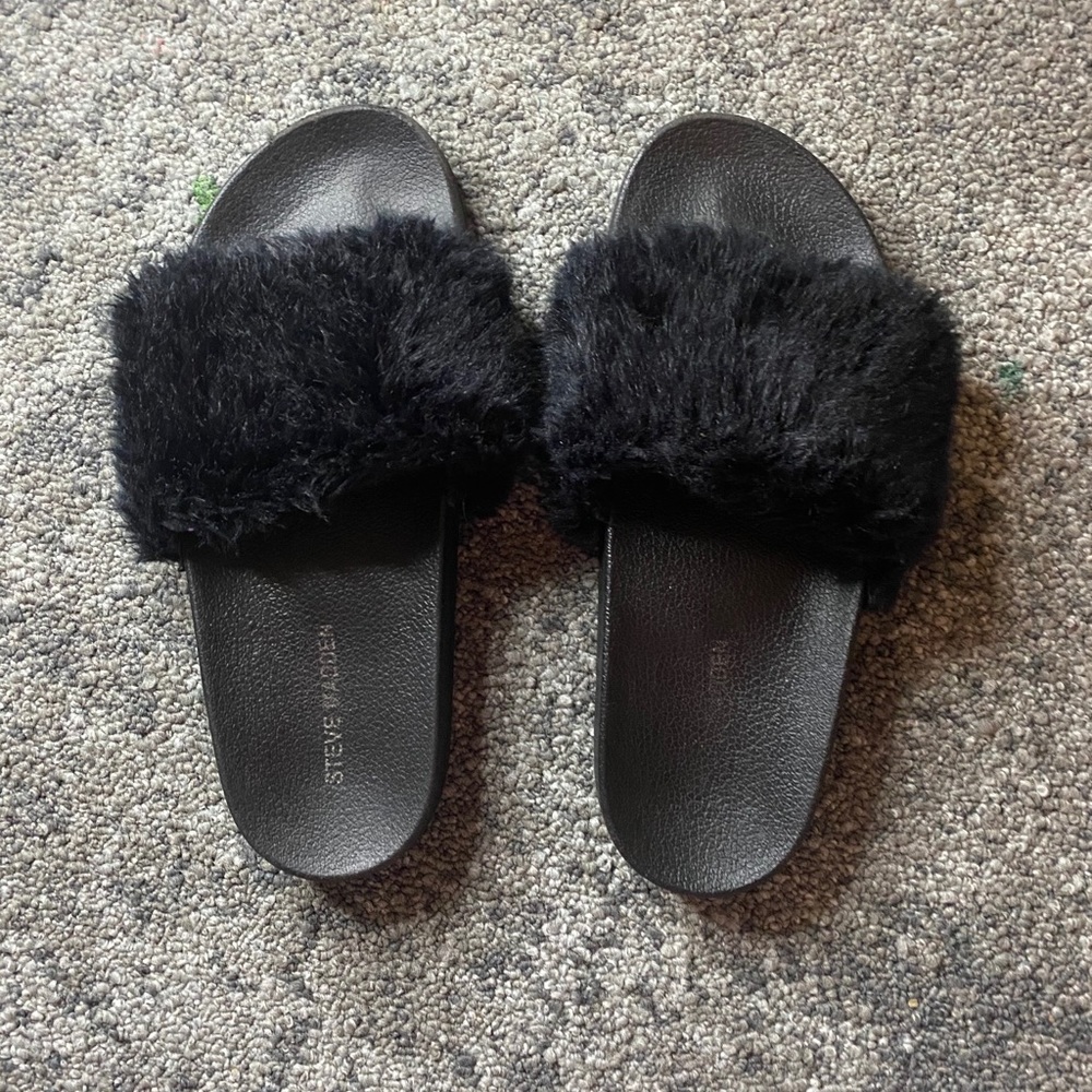 Steve madden fur slides